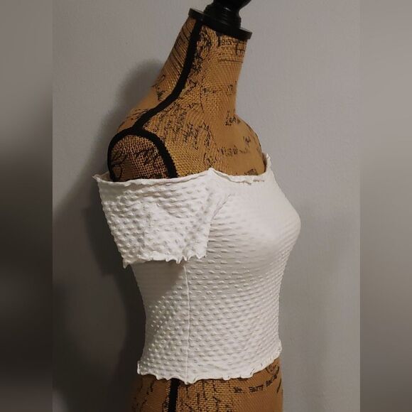 NWT BP Lettuce Hem Textured Stretch Off Shoulder Crop Top Sz M (runs small!) - Picture 5 of 11